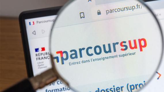 Parcoursup : comment ça marche pour une école de commerce ?